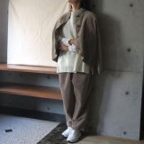 初冬にちょうどいい、大人のコーデュロイセットアップ