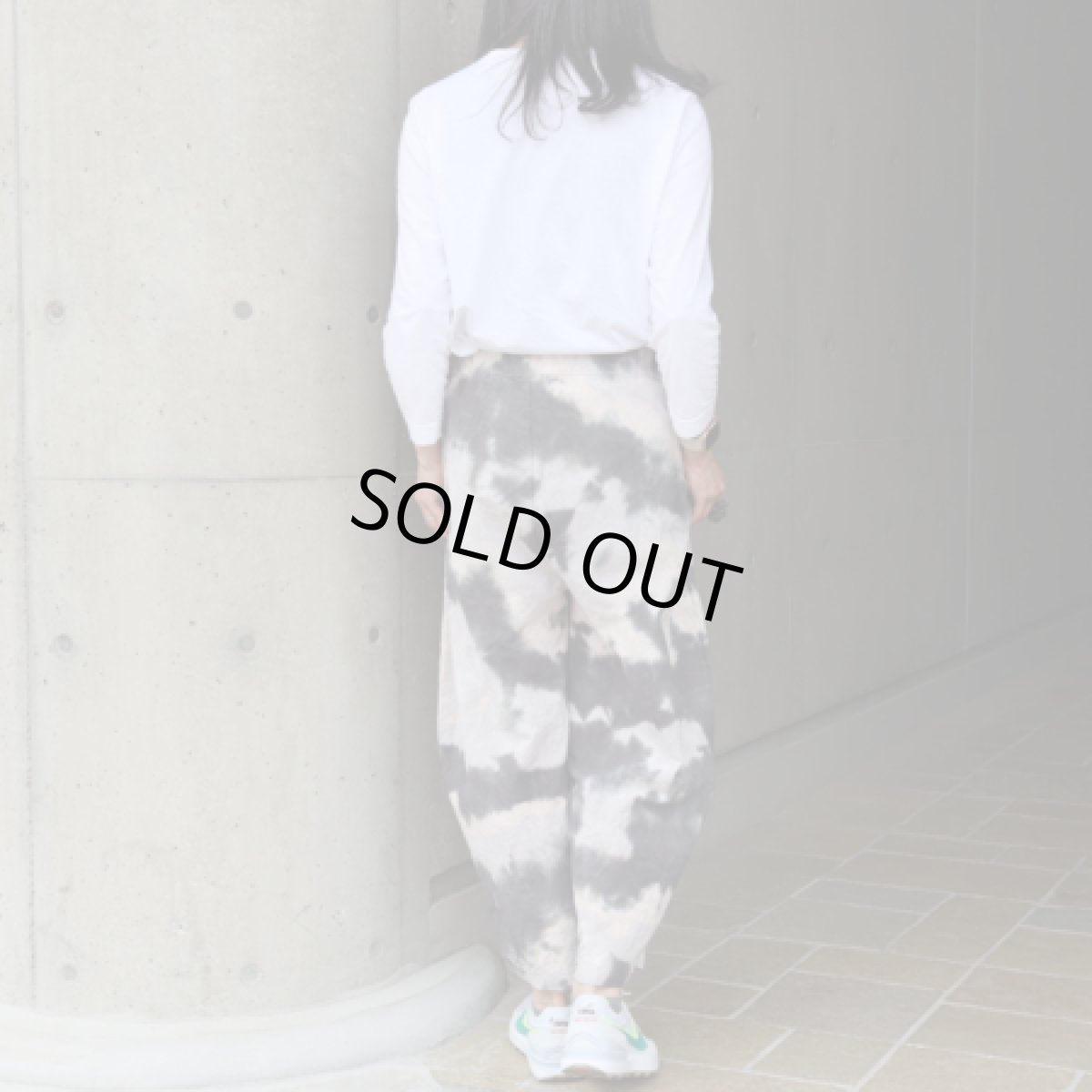 画像4: 【NARU FACTORY】タイダイ染シーチングハンドワッシャー エッグパンツ (4)