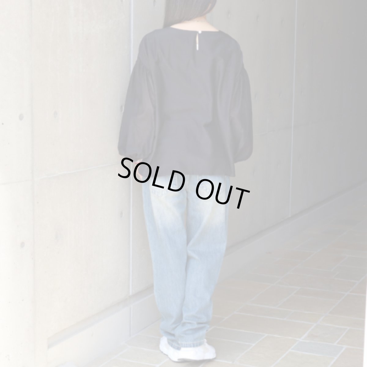 画像10: 20%OFF SALE【08Mab】コットンシルクボリューム袖ブラウス (10)