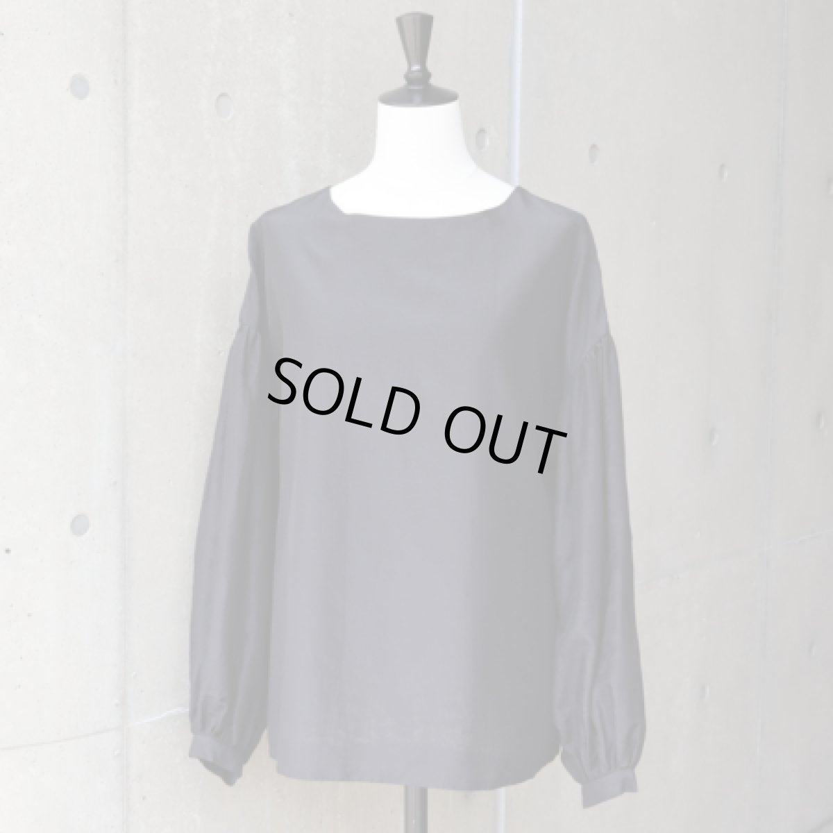 画像7: 20%OFF SALE【08Mab】コットンシルクボリューム袖ブラウス (7)