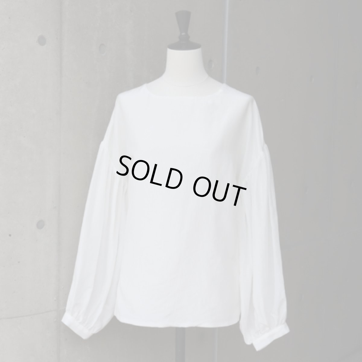 画像1: 20%OFF SALE【08Mab】コットンシルクボリューム袖ブラウス (1)