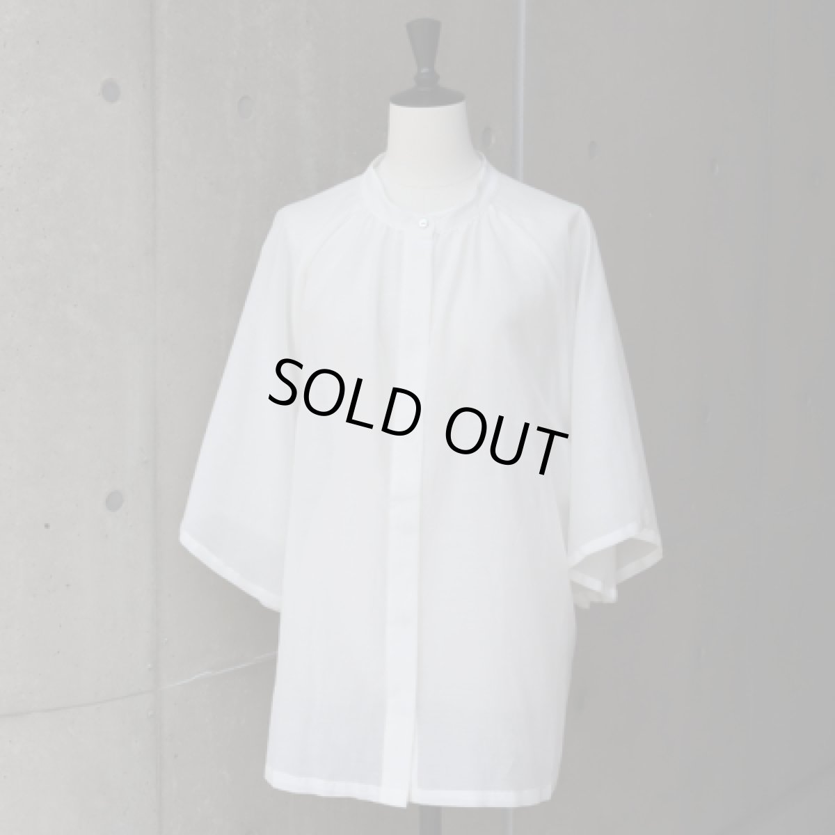 画像1: 【08Mab】コットンシルクラグランスリーブブラウス (1)