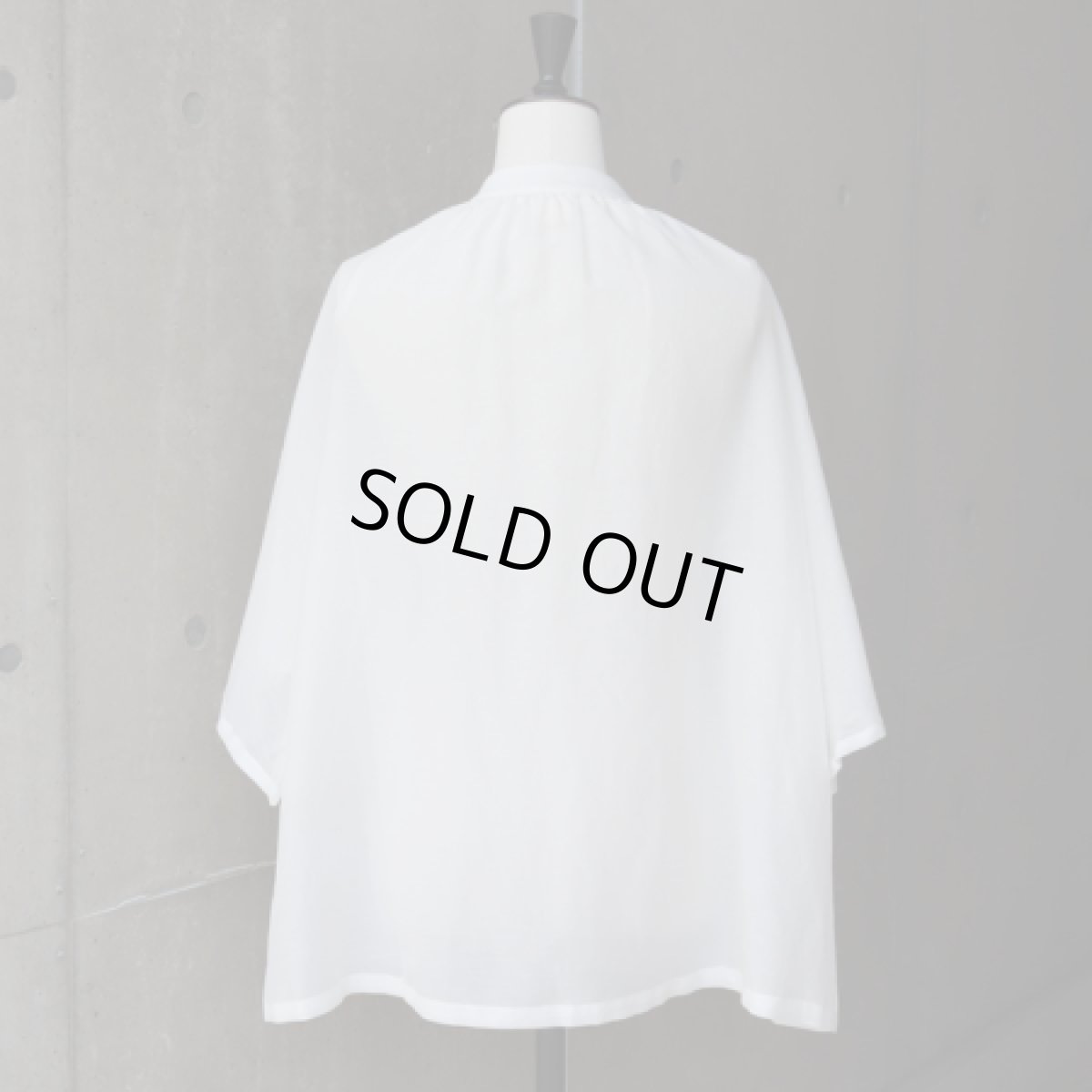 画像2: 【08Mab】コットンシルクラグランスリーブブラウス (2)