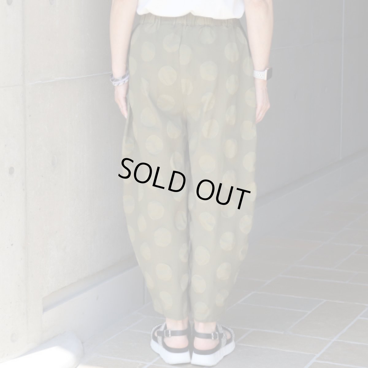 画像3: 【NARU FACTORY】綿麻シーチング塩縮ドットエッグパンツ (3)