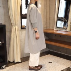 画像2: 【NARU FACTORY】シーチングハンドワッシャーチュニックワンピース (2)