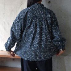 画像5: 【ista-ire】小花柄プリント　ネックリボンギャザーブラウス (5)
