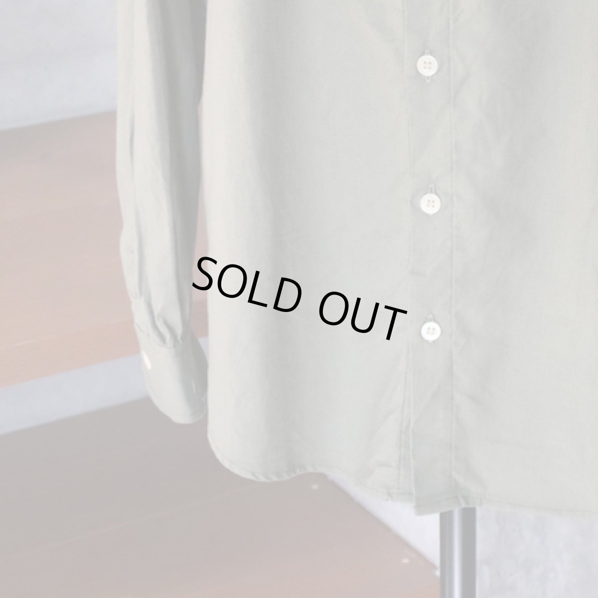 画像6: 20%OFF SALE【NARU FACTORY】ビエラワッシャー フリルネックシャツ (6)