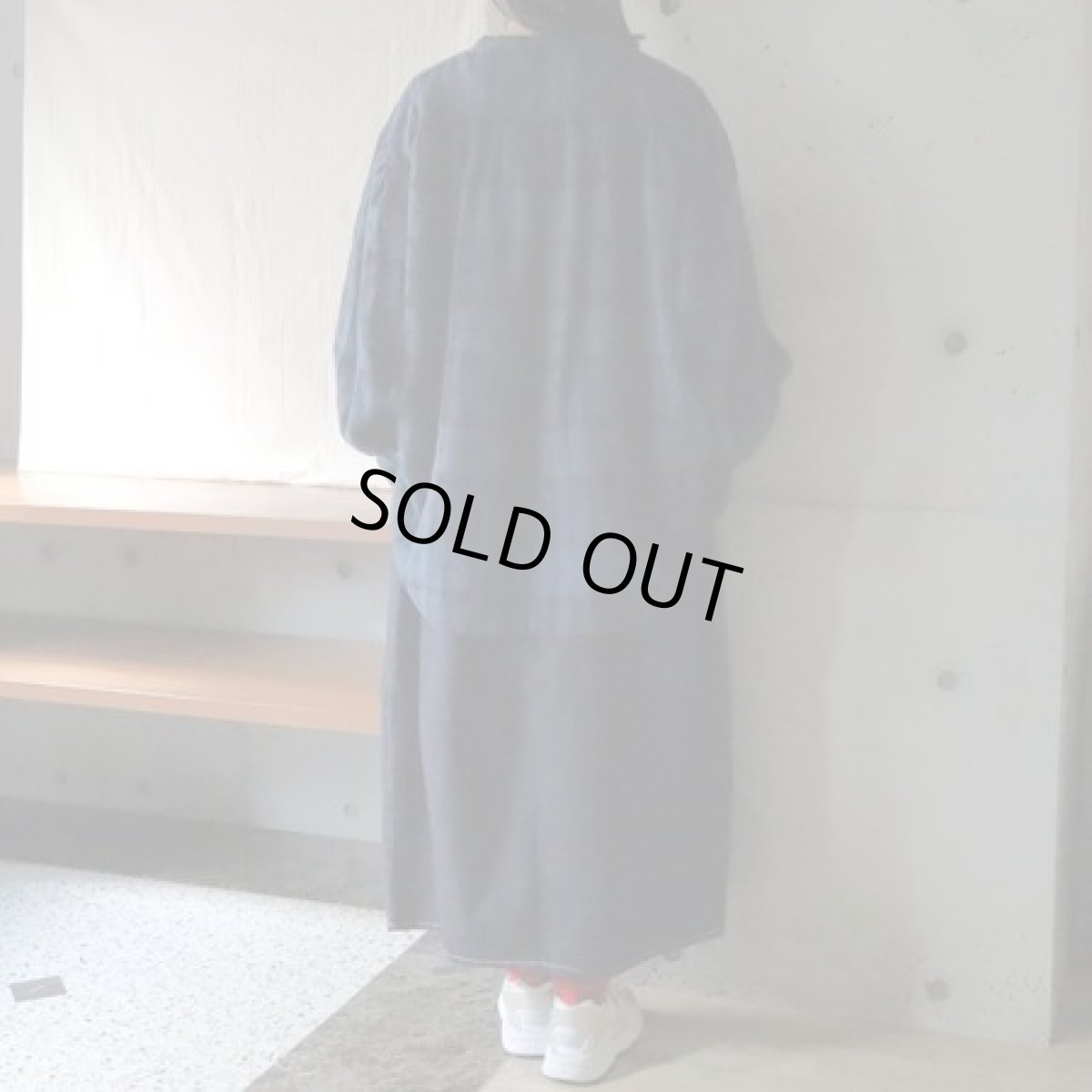 画像9: 【08Mab】リネンＶネックギャザーブラウス (9)