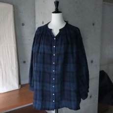 画像4: 【08Mab】14番手リネンＶネックギャザーブラウス (4)