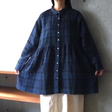 画像1: 【08Mab】シャツ襟ギャザー切り替えチュニック (1)