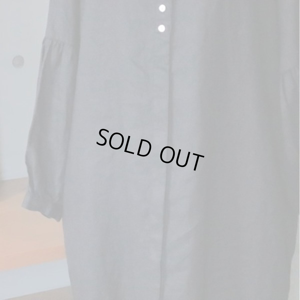 画像14: 【08Mab】リネンボリューム袖隠しボタンチュニック (14)