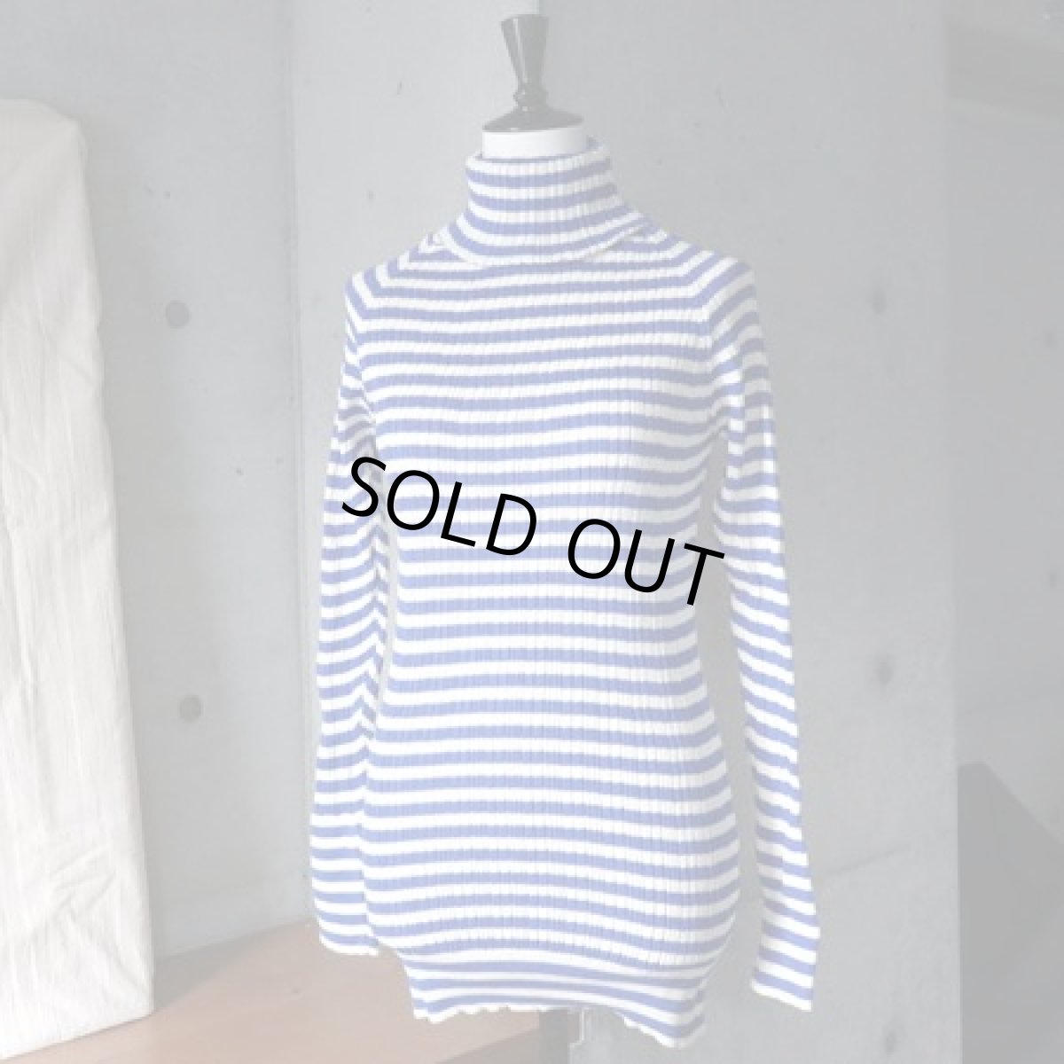 画像16: 20％OFF SALE【NARU FACTORY】綿コーマ ランダムリブBDタートルネック (16)