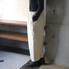 画像2: 【NARU FACTORY】ムラデニム裏起毛 エッグパンツ (2)