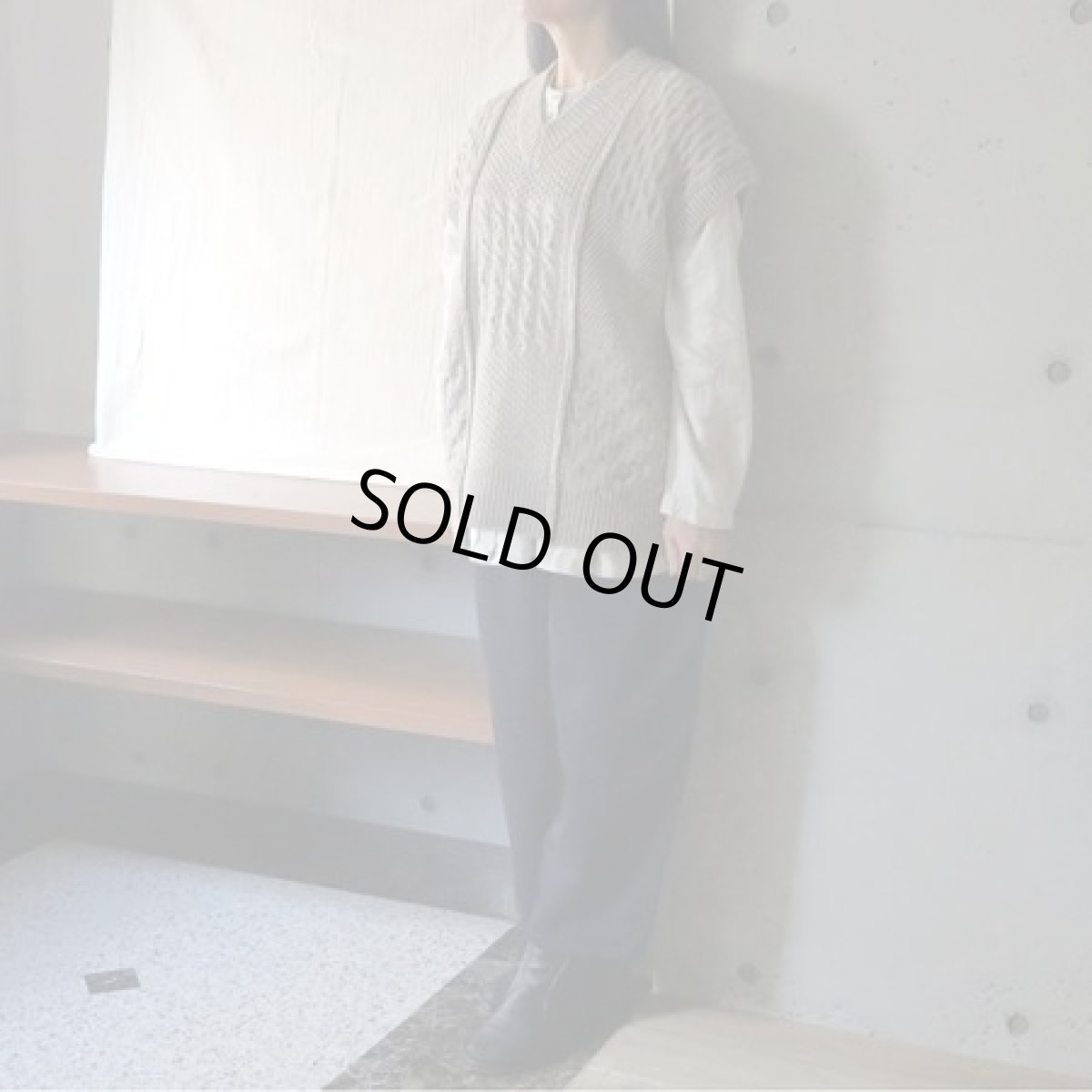 画像2: 【NARU FACTORY】NATURAL COLORED WOOL 柄編みニットベスト (2)