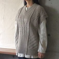 画像1: 【NARU FACTORY】NATURAL COLORED WOOL 柄編みニットベスト (1)