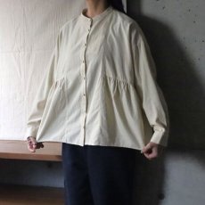 画像2: 【ista-ire】細畝コーデュロイ脇ギャザーブラウス (2)