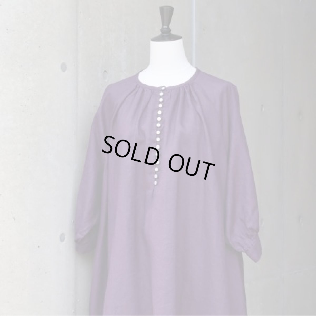 画像8: 30%OFF SALE【08Mab】多ボタンギャザーワンピース (8)