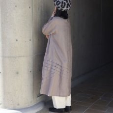 画像2: 30%OFF SALE【08Mab】14番手リネン片側裾タックデザインクルーネックワンピース (2)