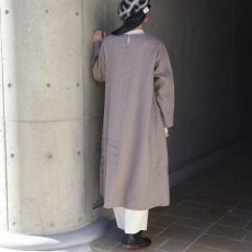 画像3: 30%OFF SALE【08Mab】14番手リネン片側裾タックデザインクルーネックワンピース (3)