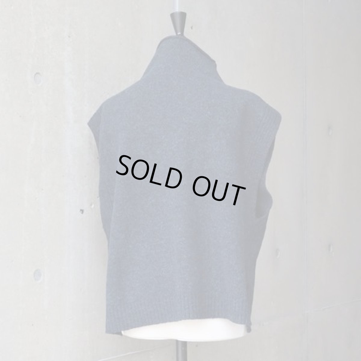 画像8: 30%OFF SALE【08Mab】リサイクルポリコットンハイネックベスト (8)