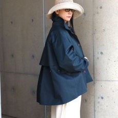 画像2: 【NARU FACTORY】40/2ギャバショートトレンチ (2)