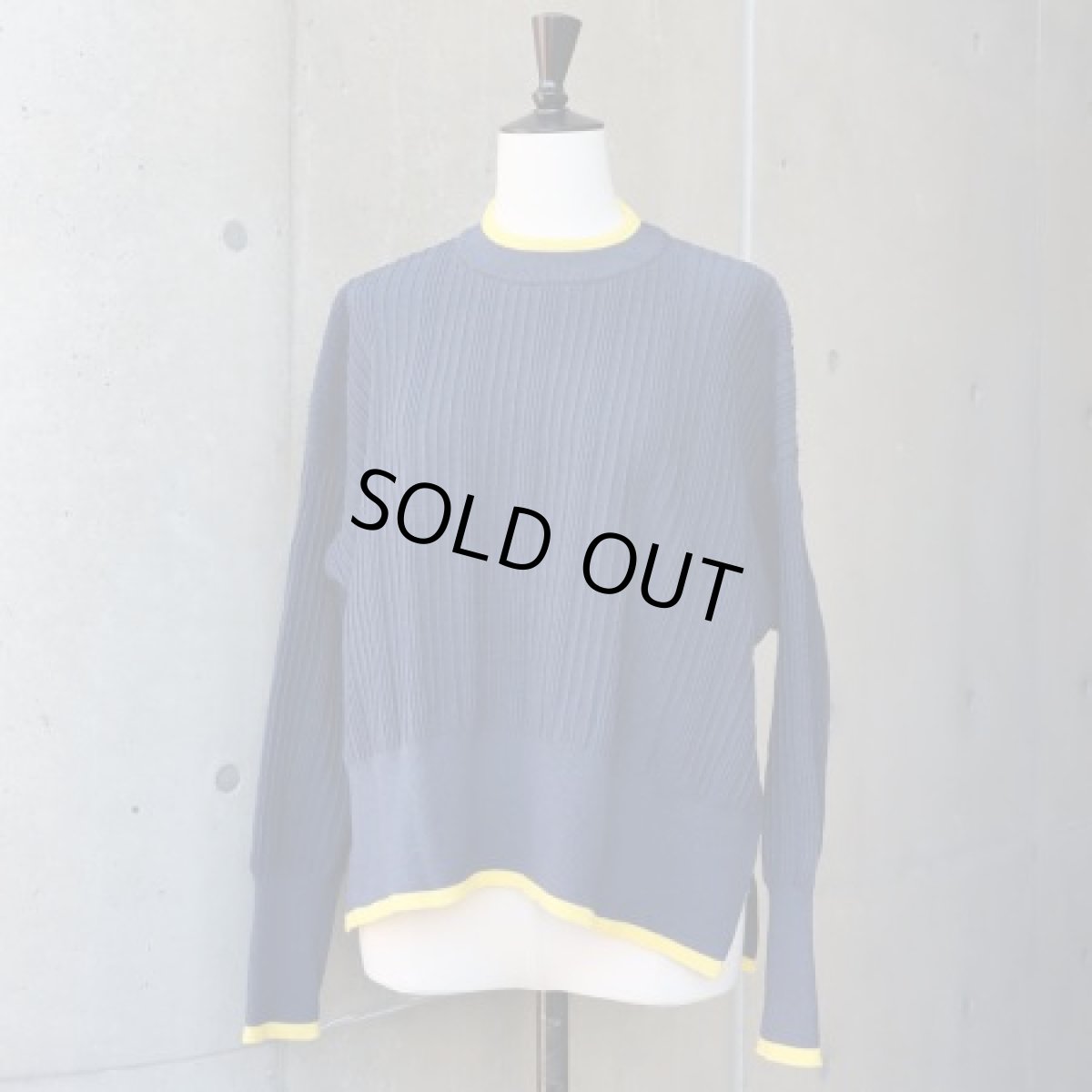 画像17: 【NARU FACTORY】Hidamari cttn ワイドリブバイカラーコモドニット (17)