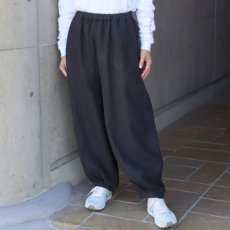 画像2: 【08Mab】9番手リネン裾タックパンツ (2)
