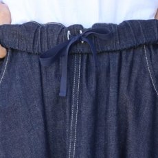 画像8: 【NARU FACTORY】8オンスムラデニム ノッポスカート (8)