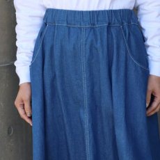 画像16: 【NARU FACTORY】8オンスムラデニム ノッポスカート (16)