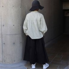 画像7: 【ista-ire】小花柄　ギャザーフレアブラウス (7)