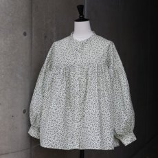 画像12: 【ista-ire】小花柄　ギャザーフレアブラウス (12)