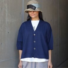 画像4: 【NARU FACTORY】綿レーヨンシルク タックカーディガン (4)