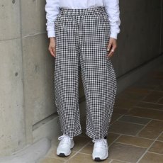 画像1: 【NARU FACTORY】ブロードチェック柄エッグパンツ (1)