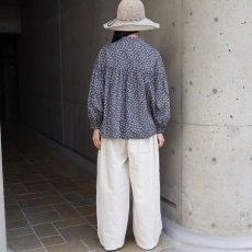 画像10: 【ista-ire】小花柄　ギャザーフレアブラウス (10)