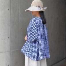画像37: 【NARU FACTORY】60ローンリップルチェック＆ストライプ ゆったりブラウス (37)