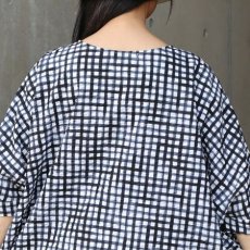 画像7: 【NARU FACTORY】60ローンリップルチェック＆ストライプ ゆったりブラウス (7)