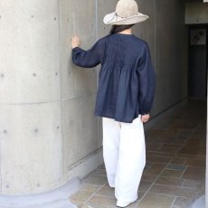 画像12: 【08Mab】リネンピンタックボリュームブラウス (12)