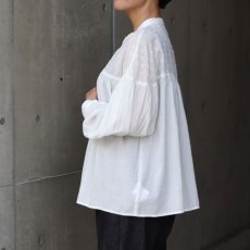 画像16: 20%OFF SALE【ista-ire】しわコットンローン×ドビードット異素材切替ギャザーブラウス (16)
