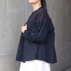 画像4: 20%OFF SALE【ista-ire】しわコットンローン×ドビードット異素材切替ギャザーブラウス (4)