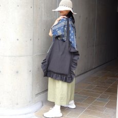 画像4: 【08Mab】9番手リネン裏地付きフリルトートバッグ (4)