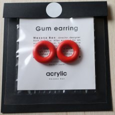 画像1: acrylic ゴムイヤリングレッド (1)