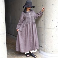 画像3: 30%OFF SALE 08Mab ピンタック多ボタンワンピース  (3)