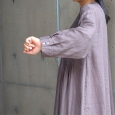 画像10: 30%OFF SALE 08Mab ピンタック多ボタンワンピース  (10)