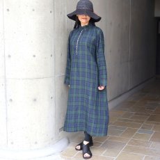 画像1: 30%OFF SALE 08Mab 多ボタン衿付きワンピース (1)
