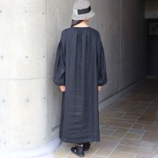 画像4: 20%OFF SALE 08Mab 多ボタン比翼ピンタックボリュームワンピース (4)