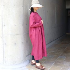 画像2: 30%OFF SALE 08Mab ラグラン袖ピンタックワンピース (2)