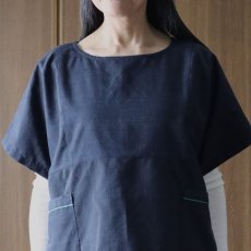 画像5: おぼろ月夜 紺シルクシンプルトップス (5)