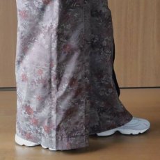 画像6: おぼろ月夜 大島シルクタックワイドパンツ (6)
