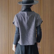 画像3: おぼろ月夜 黒シルク絞りボトルネックトップス (3)