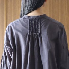 画像6: ista-ire コットンローンピンタックシャツ (6)
